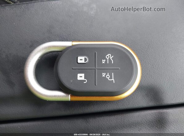 7PDSGABA3RN036435 2024 RIVIAN R1S Gray Vista del salpicadero