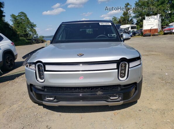 7PDSGBBA6RN038914 2024 RIVIAN R1S Silver 