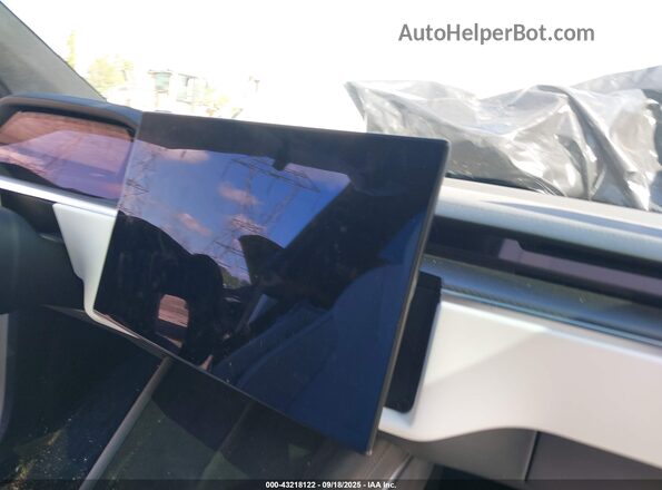7SAXCBE69PF429215 2023 TESLA MODEL X White 