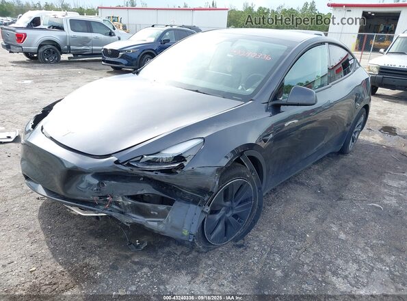7SAYGAEE2SF218134 2025 TESLA MODEL Y Gray 