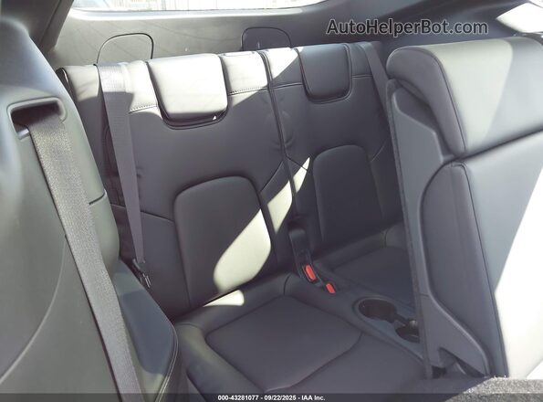 7SAYGAEE2SF291066 2025 TESLA MODEL Y White 