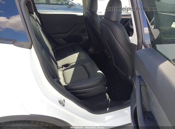 7SAYGAEE2SF291066 2025 TESLA MODEL Y White 