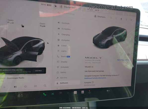 7SAYGAEE7NF550199 2022 TESLA MODEL Y Gray Vista de los asientos traseros