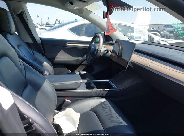 7SAYGAEE7NF550199 2022 TESLA MODEL Y Gray Vista interior delantera