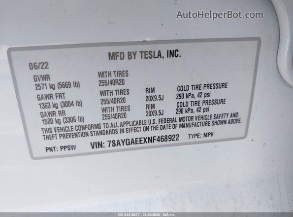 7SAYGAEEXNF468922 2022 TESLA MODEL Y White ძრავის განყოფილების ხედი
