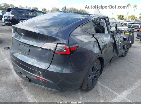 7SAYGDED2RF115749 2024 TESLA MODEL Y Gray Задня права чверть