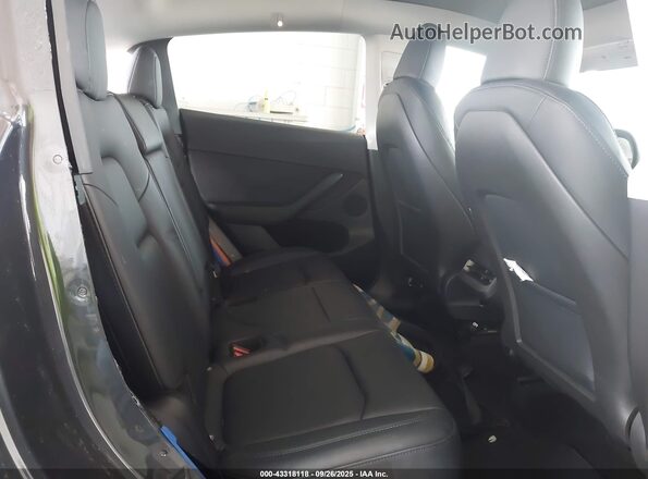 7SAYGDED6RF042482 2024 TESLA MODEL Y Dark Blue VIN կոդի պիտակի տեսք