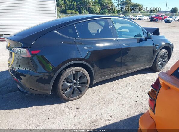 7SAYGDED8RF205908 2024 TESLA MODEL Y Черный Вид задней части салона