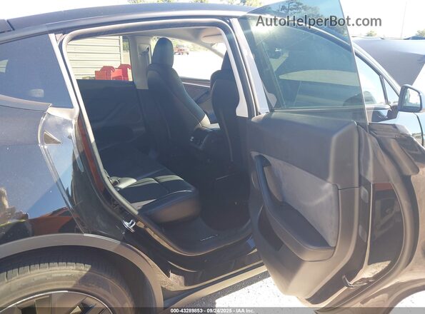 7SAYGDED8RF205908 2024 TESLA MODEL Y Черный Вид наклейки с VIN-кодом