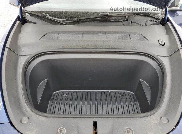 7SAYGDEDXRA327568 2024 TESLA MODEL Blue Engine compartment view