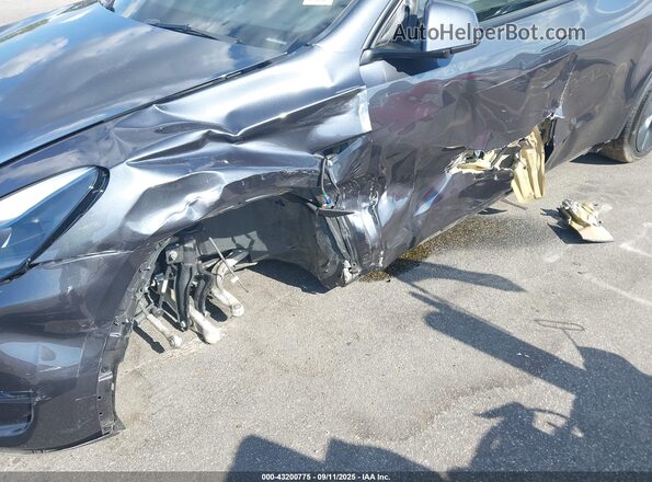 7SAYGDEE2SA361941 2025 TESLA MODEL Y Gray Widok z przodu