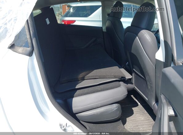 7SAYGDEE3SA343397 2025 TESLA MODEL Y White VIN sticker view