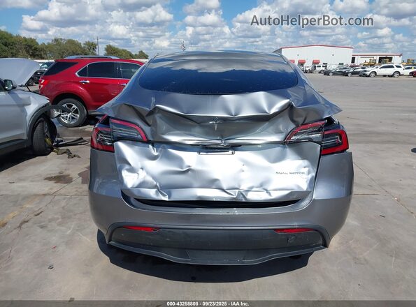 7SAYGDEE5RA333769 2024 TESLA MODEL Y Silver Вид спереду
