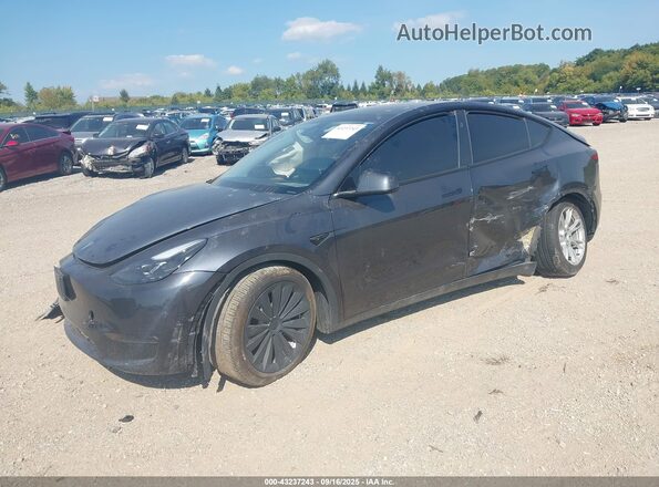 7SAYGDEE6RA278376 2024 TESLA MODEL Y Серый Передняя левая четверть