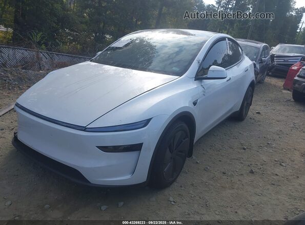 7SAYGDEE7TA449451 2026 TESLA MODEL Y White Vista tres cuartos delantera izquierda
