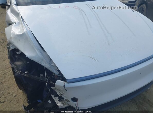 7SAYGDEE7TA449451 2026 TESLA MODEL Y White Vista frontal