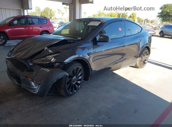 7SAYGDEF1NF463697 2022 TESLA MODEL Y Gray წინა მარცხენა ხედი სამი მეოთხედიდან