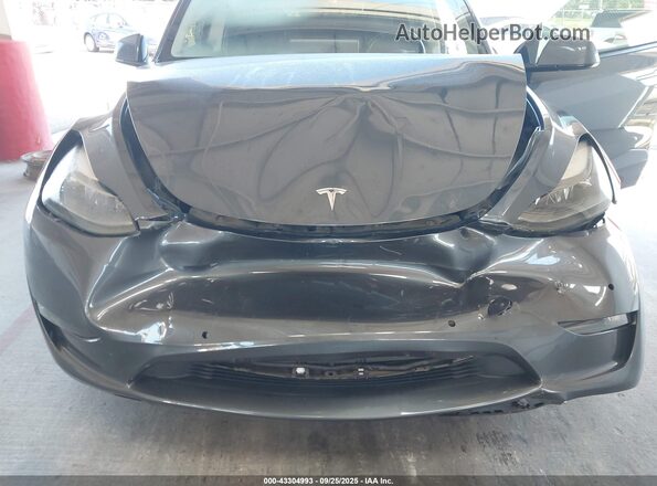 7SAYGDEF1NF463697 2022 TESLA MODEL Y Gray წინა ხედი