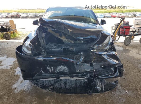 7SAYGDEF3SA369877 2025 TESLA MODEL Black Դիմացի տեսք