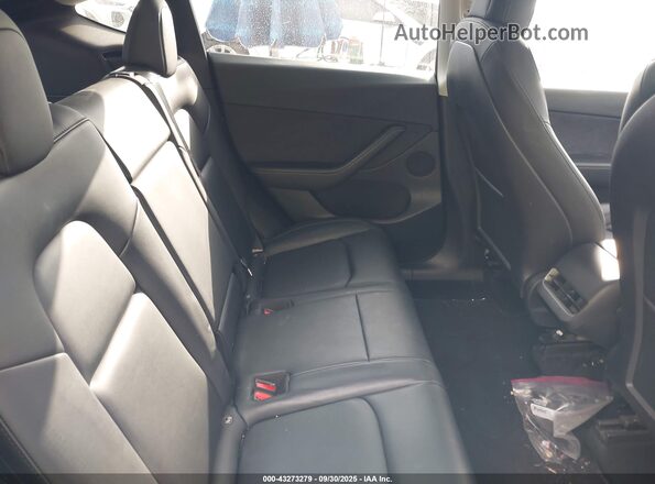 7SAYGDEF4NF403851 2022 TESLA MODEL Y Gray Widok naklejki z numerem VIN