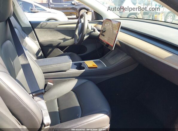 7SAYGDEF5NF544248 2022 TESLA MODEL Y Gray Vista interior delantera