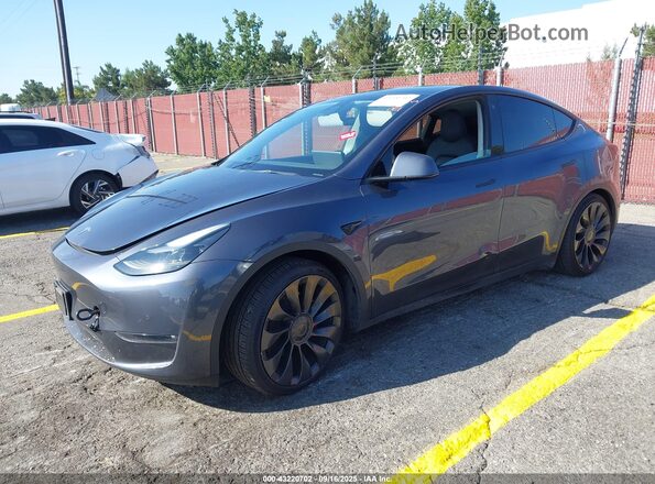 7SAYGDEF5NF544248 2022 TESLA MODEL Y Gray Vista tres cuartos delantera izquierda