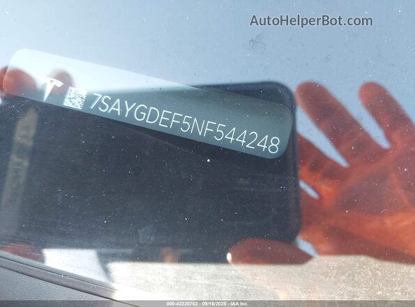 7SAYGDEF5NF544248 2022 TESLA MODEL Y Gray Vista del compartimento del motor