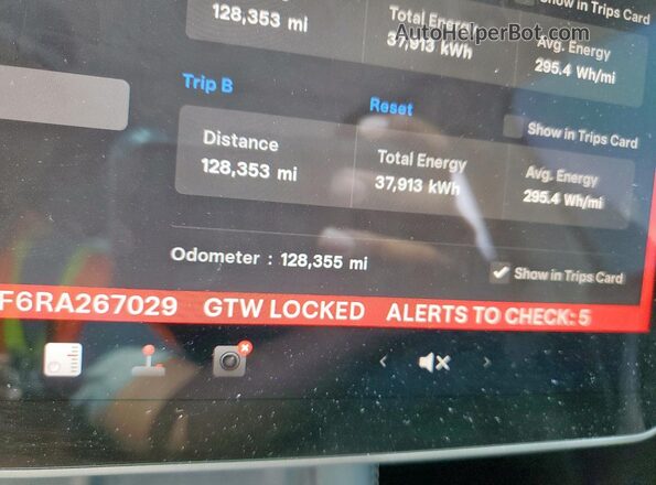 7SAYGDEF6RA267029 2024 TESLA MODEL White 