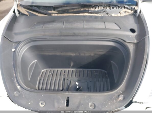 7SAYGDEF7NF398189 2022 TESLA MODEL Y White Вид ззаду