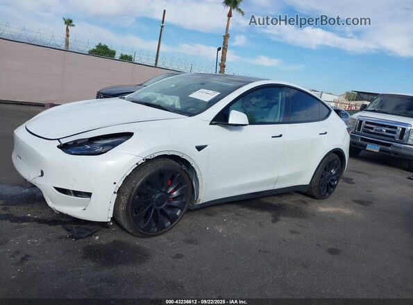7SAYGDEF7NF398189 2022 TESLA MODEL Y White Вид задньої частини салону