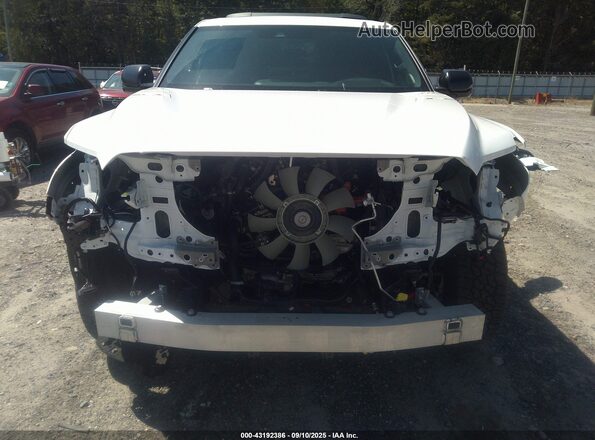 7SVAAABA3SX059380 2025 TOYOTA SEQUOIA White Սալոնի հետևի տեսք