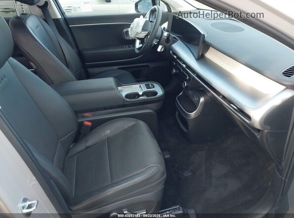 7YAMUFS33TY006731 2026 HYUNDAI IONIQ 9 Gray Սալոնի դիմացի տեսք