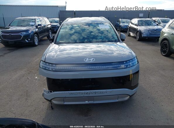 7YAMUFS33TY006731 2026 HYUNDAI IONIQ 9 Gray Սալոնի հետևի տեսք