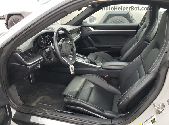 WP0AB2A93NS220803 2022 PORSCHE 911 Silver 