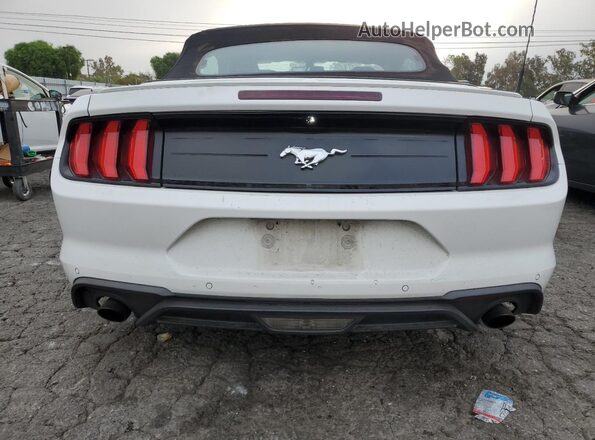 1FATP8UH3J5155126 2018 FORD MUSTANG White 