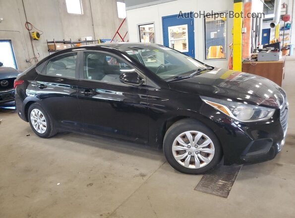 3KPC24A31JE012187 2018 HYUNDAI ACCENT Black 