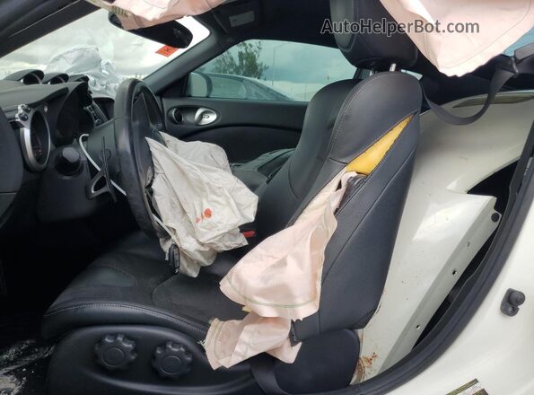 JN1AZ4EH2KM421233 2019 NISSAN 370Z White 