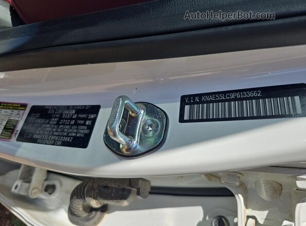 KNAE55LC9P6133662 2023 KIA STINGER White 