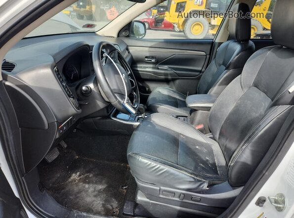 JA4AZ3A33LZ023819 2020 MITSUBISHI OUTLANDER White წინა პანელის ხედი
