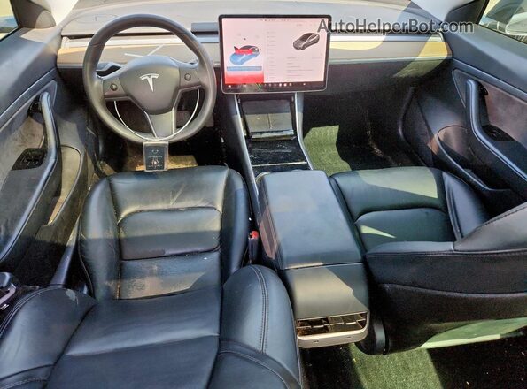 5YJ3E1EA9LF739220 2020 TESLA MODEL 3 Серебряный Вид щитка приборов