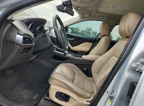 SADCK2EV2JA250542 2018 JAGUAR F-PACE Silver 