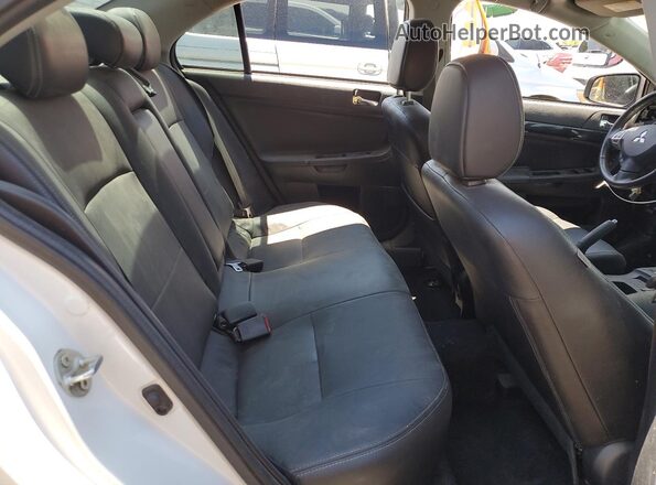 JA32V2FW2HU008993 2017 MITSUBISHI LANCER White 