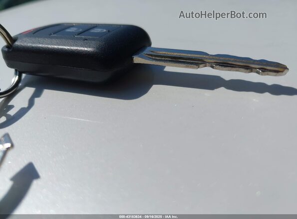 JA4AD2A38LZ042195 2020 MITSUBISHI OUTLANDER White წინა პანელის ხედი