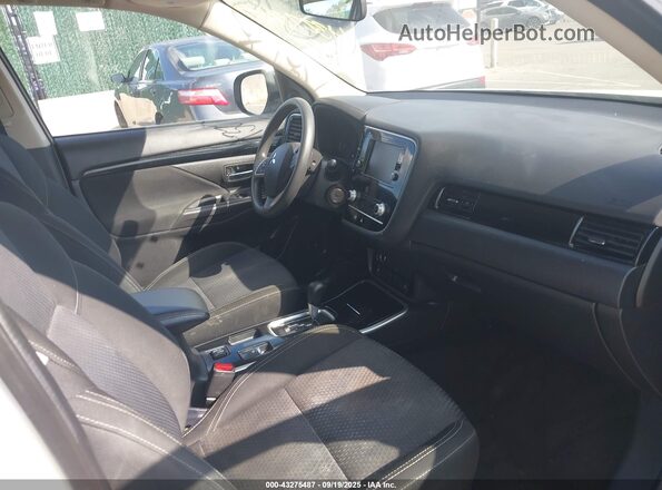 JA4AD2A3XLZ006038 2020 MITSUBISHI OUTLANDER White Սալոնի դիմացի տեսք