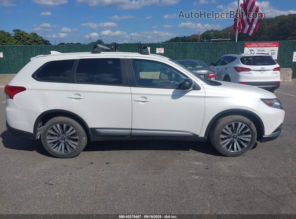 JA4AD2A3XLZ006038 2020 MITSUBISHI OUTLANDER White Սալոնի հետևի տեսք