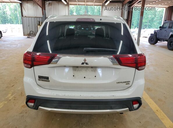 JA4AD3A32JZ068665 2018 MITSUBISHI OUTLANDER White 