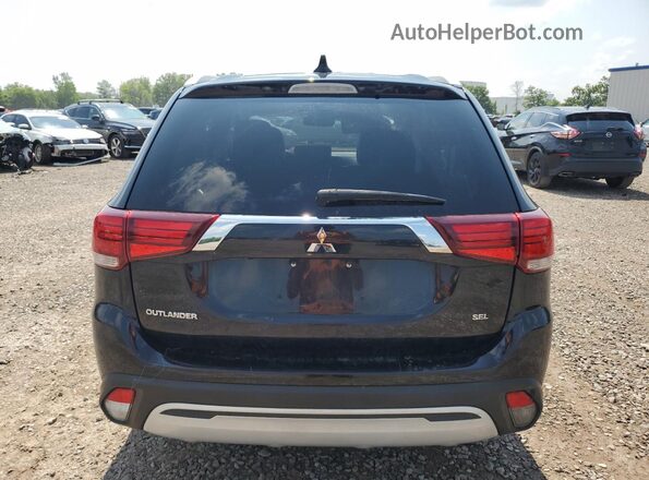 JA4AD3A37LZ040797 2020 MITSUBISHI OUTLANDER Black Հետևի տեսք