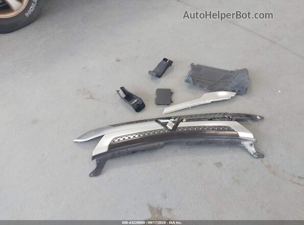JA4AD3A3XLZ004568 2020 MITSUBISHI OUTLANDER Silver Սարքավորումների վահանակի տեսք