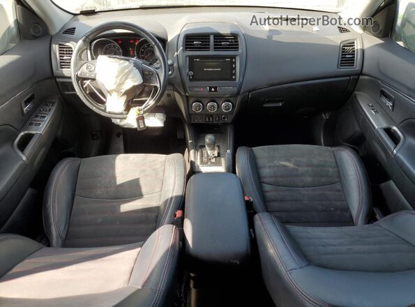 JA4AP3AW9JU002094 2018 MITSUBISHI OUTLANDER Black 