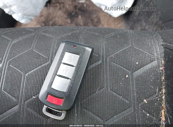 JA4AP4AU1LU006597 2020 MITSUBISHI OUTLANDER SPORT Серый Вид панели приборов